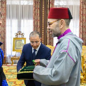 Le roi mohammed VI Nawal Sfendla