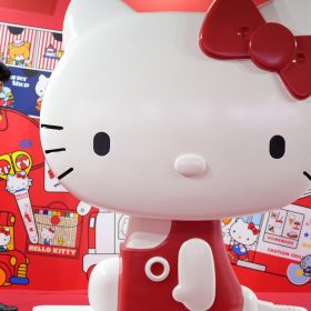 hello-kitty
